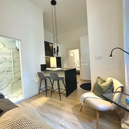 アパート Buda Retreat - Modern 2br ブダペスト
